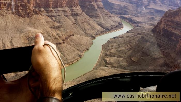 Passeio de helicoptero no Grand Canyon